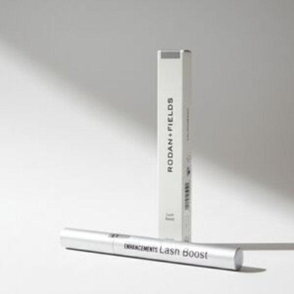 Lash Boost Serum 5 ml Fuller Longer Lashes & Brows Nwt - Picture 3 of 3